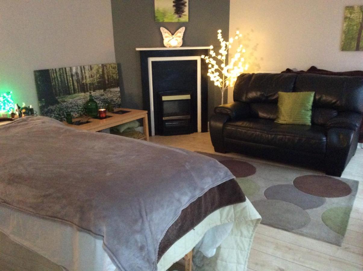 Country House And Spa Coleraine Esterno foto