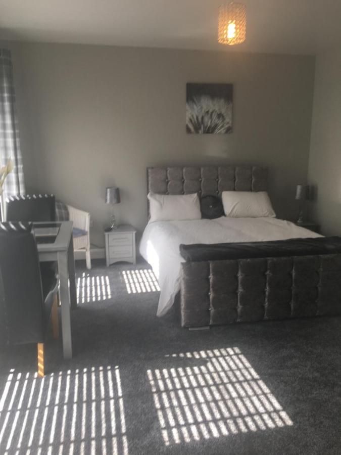 Country House And Spa Coleraine Esterno foto