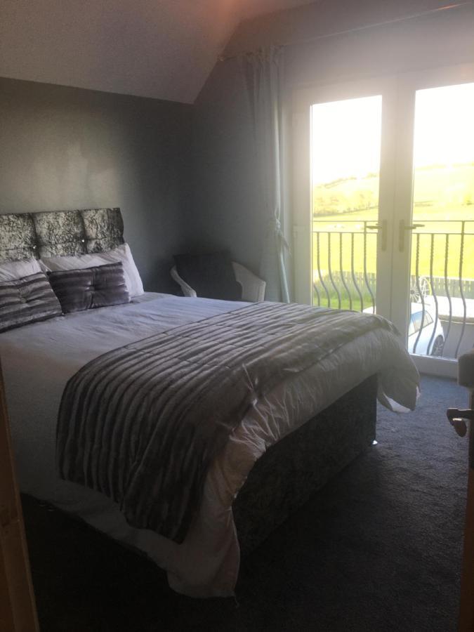 Country House And Spa Coleraine Esterno foto
