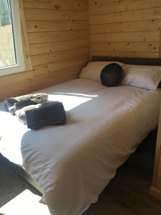 Country House And Spa Coleraine Esterno foto