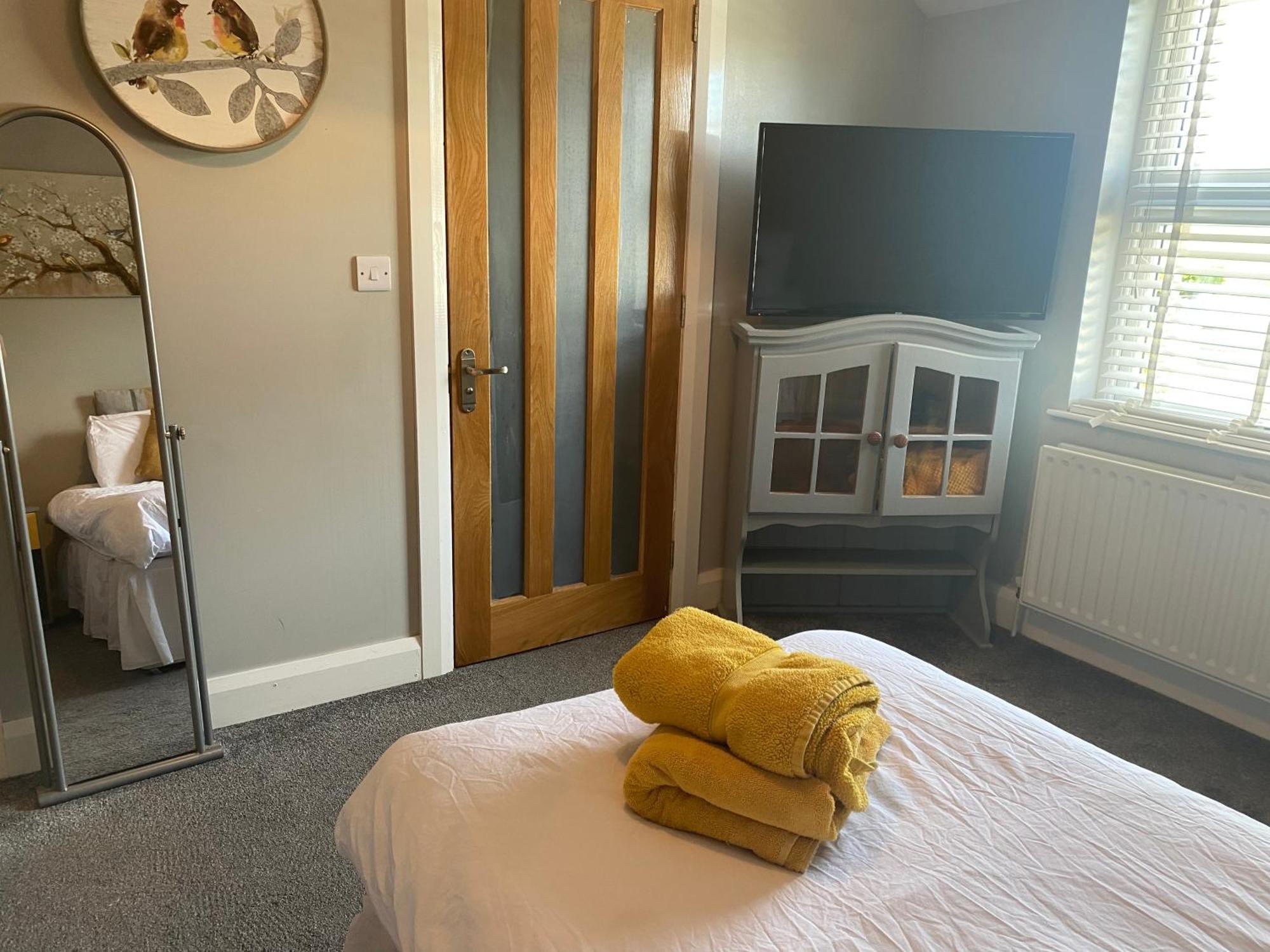 Country House And Spa Coleraine Esterno foto
